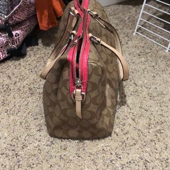 Purse - Picture 2 of 3